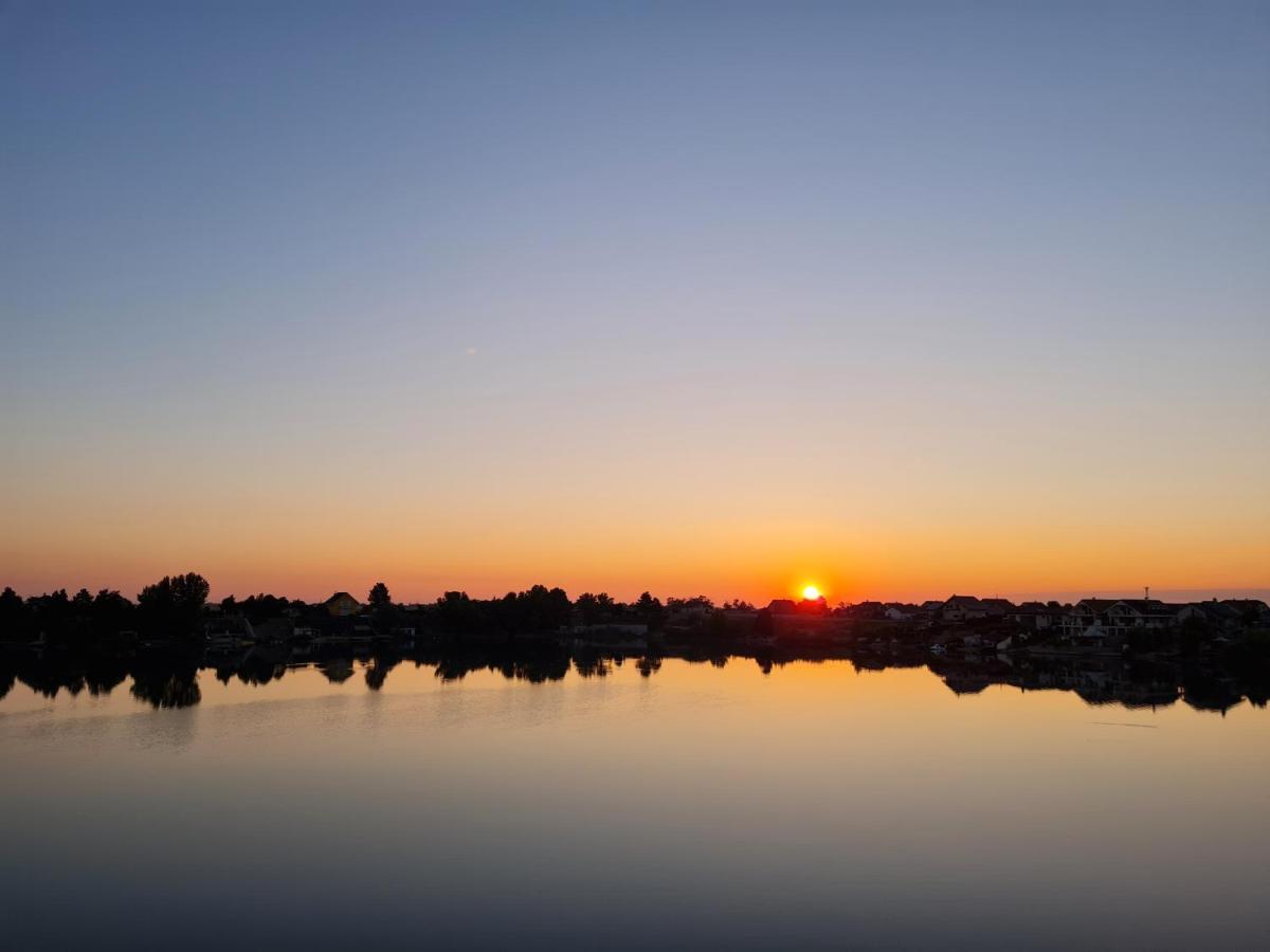 Vila Ferie Dunajska Luzna Esterno foto